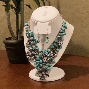 Turquoise blue statement necklace & earings Jewelry set